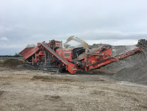 Finlay J1540C Mobile conical crusher with a sorting module